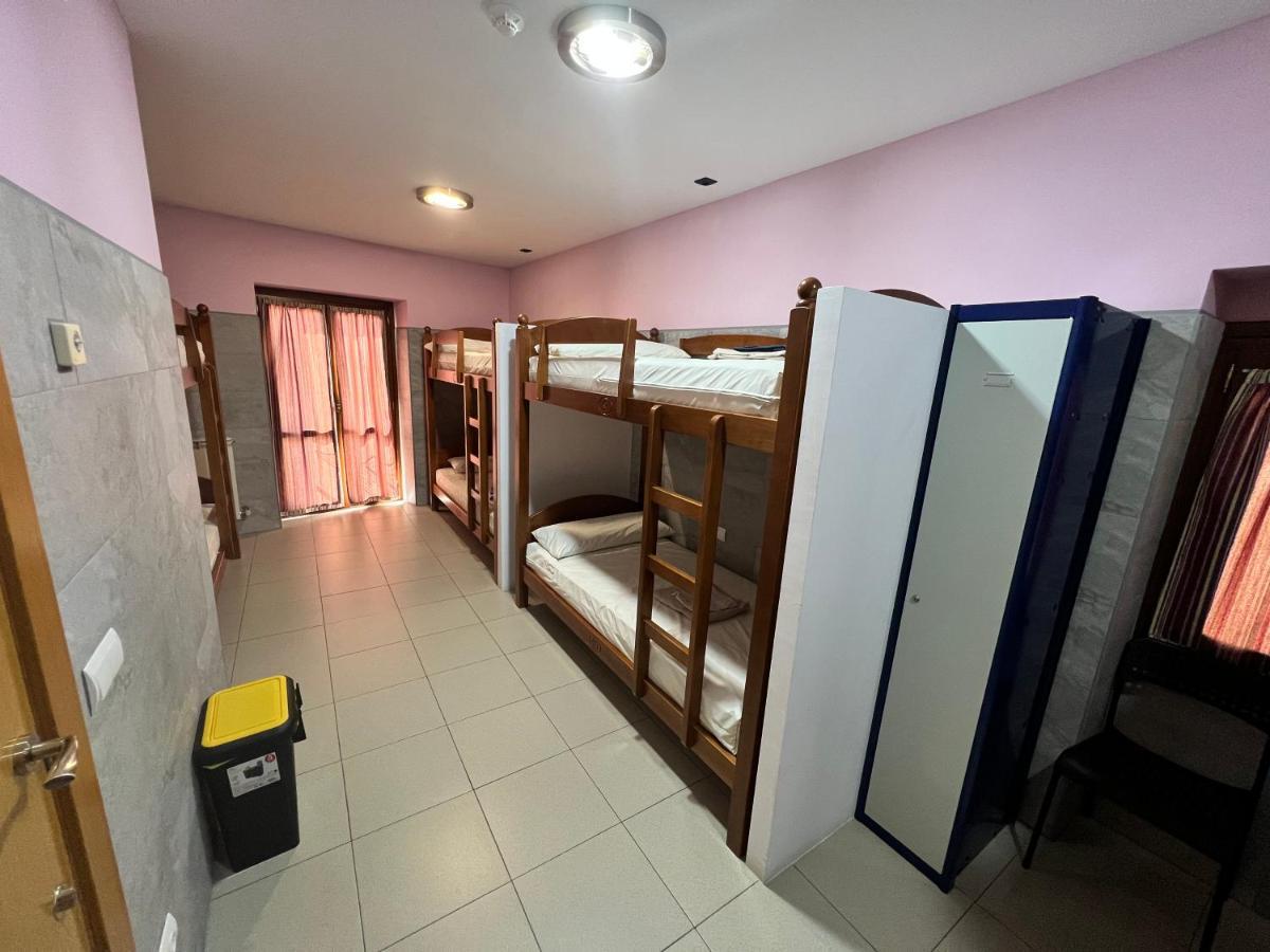 Hostal Casa Mariela Solo Peregrinos Con Credenciales *